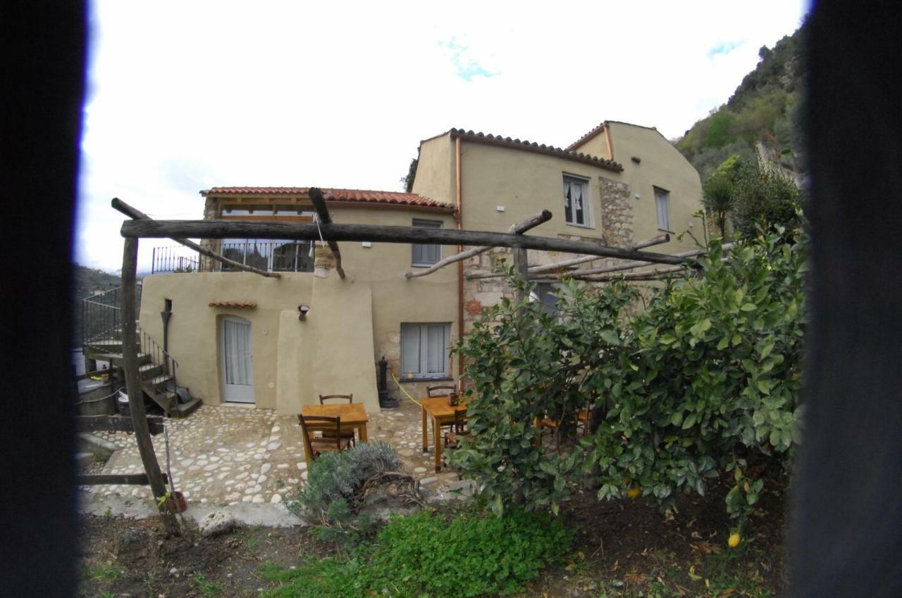 Agriturismo La Contessa (Adults Only) ฟีนาเลลีกูเร ภายนอก รูปภาพ